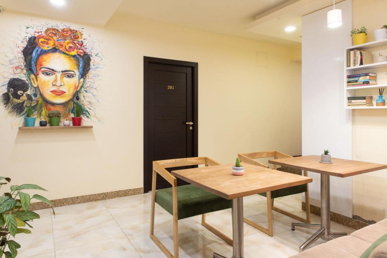 Skyline Hotel Yerevan Exterior photo