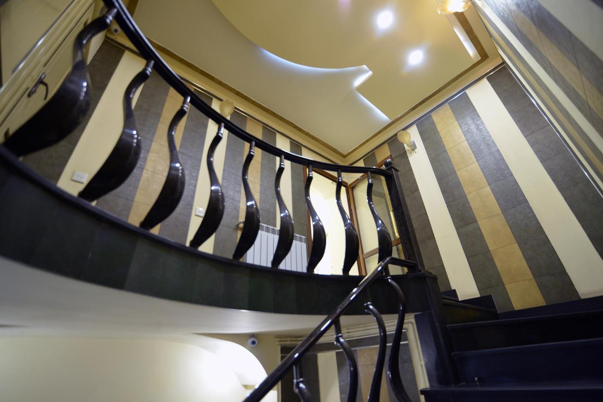 Skyline Hotel Yerevan Exterior photo