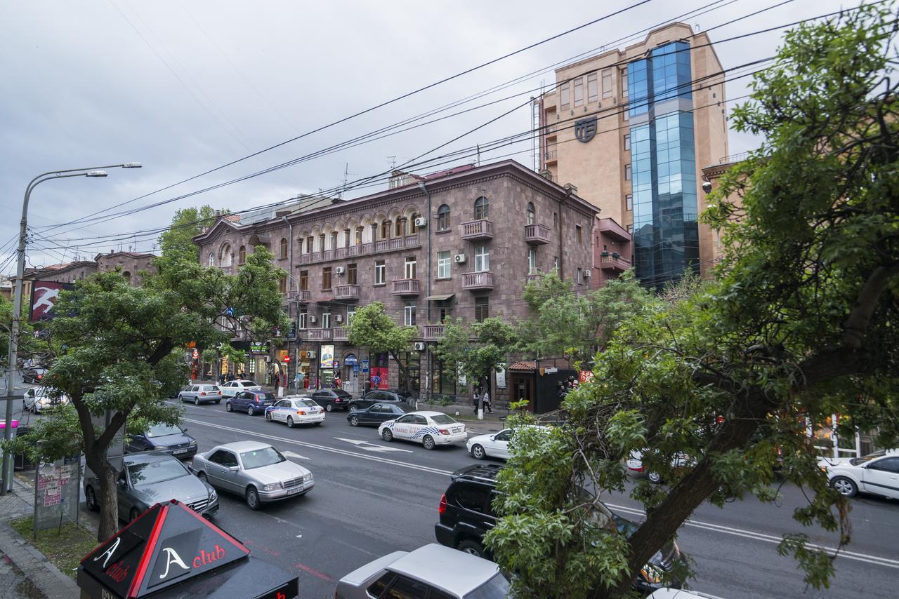 Skyline Hotel Yerevan Exterior photo